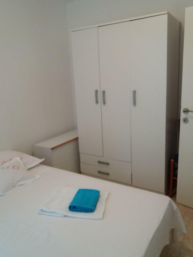 Apartment Fortuna Nečujam Esterno foto